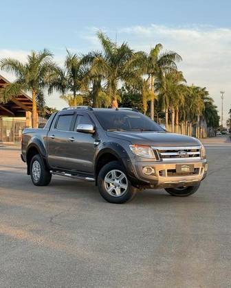 FORD RANGER 3.2 LIMITED PLUS 4X4 CD 20V DIESEL 4P AUTOMÁTICO